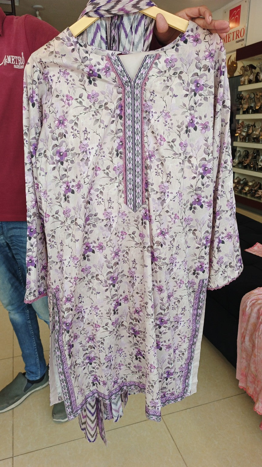 Lilac Blossom 3-Piece Lawn Suit | W3 three-piece lawn suit
